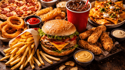 هناك ارتباط قوي بين الإكثار من الوجبات السريعة وزيادة الوزن