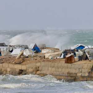 الأحوال الجوية عصفت بمخيمات النازحين في غزة