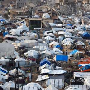 إسرائيل هددت بوقف عمل المنظمات الإنسانية في غزة