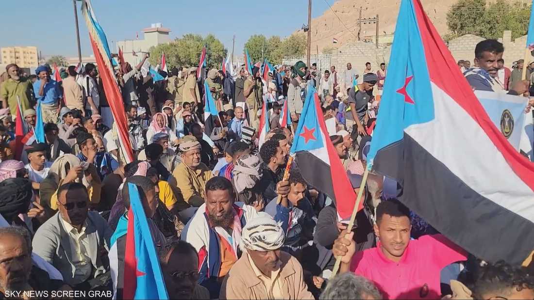 خاص
اليمن.. ماذا يعني تمسّك "القوات الحكومية الجنوبية" بمواقعها؟