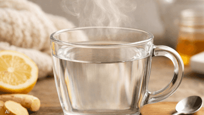 ماذا يحدث لجسمك عند شرب الماء الساخن يوميا؟