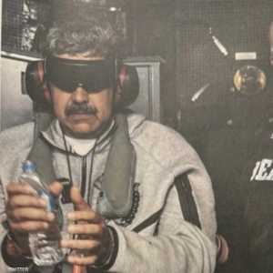 أول صورة نشرت لمادورو عقب اعتقاله