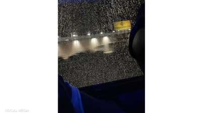 فيديو.. جماهير فالنسيا تهاجم حافلة الفريق بعد هزيمة مهينة