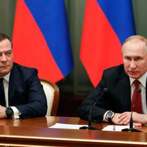 ميدفيديف انتقد اعتقال مادورو