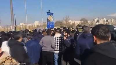 إيران.. مظاهرات مستمرة وضغوط دولية