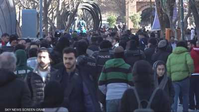 ترامب يتوعد إيران بضربة قوية إذا قمعت المتظاهرين