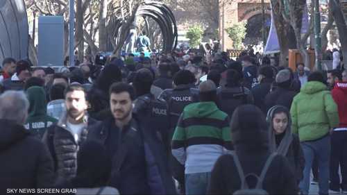 ترامب يتوعد إيران بضربة قوية إذا قمعت المتظاهرين