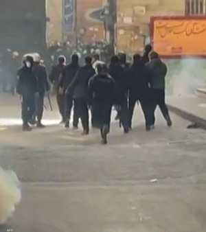 تتواصل الاحتجاجات في إيران منذ أيام