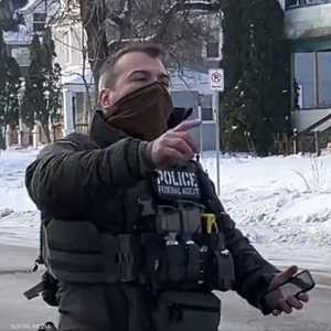 الضابط المتهم بقتل السيدة