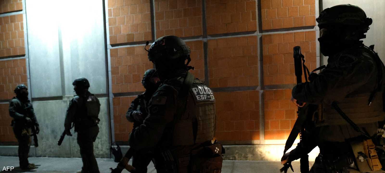 عناصر من الشرطة الأميركية قرب مقر احتجاز مادورو في نيويورك