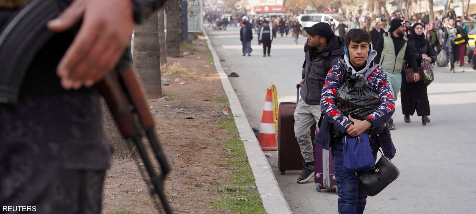 الآلاف فروا من منازلهم في حلب