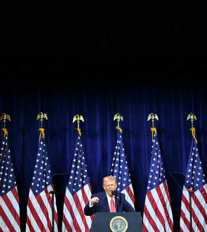 ترامب وقع الأمر التنفيذي العام الماضي