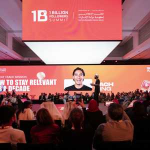 قمة المليار متابع - الإمارات