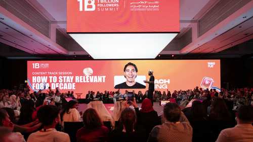 قمة المليار متابع - الإمارات