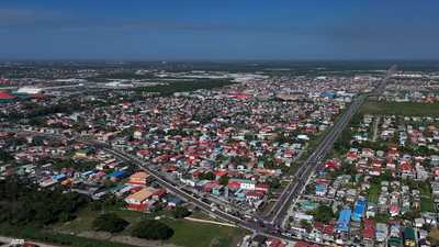 دولة "بعيدة" تستقطب المصريين للعمل في مجال النفط