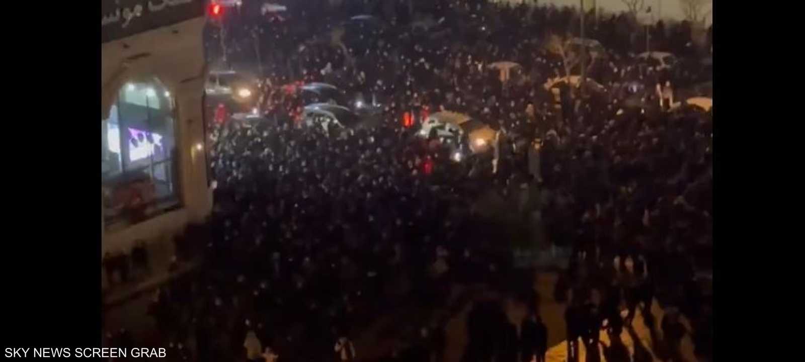 مظاهرات كبيرة في طهران