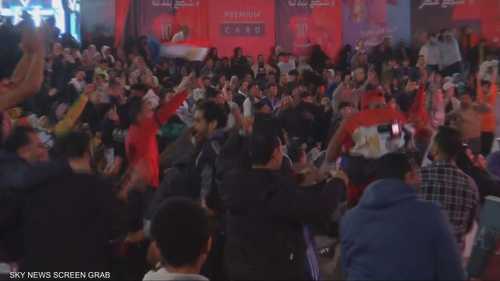 الجمهور المصري يحتفل بتأهل منتخبه لنصف نهائي كأس أمم إفريقيا