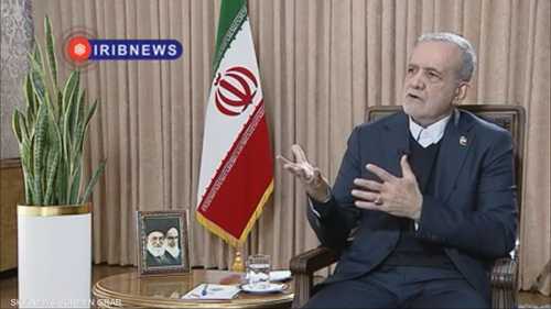 الرئيس الإيراني يتهم واشنطن وتل أبيب بتأجيج الاحتجاجات