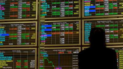 الأسهم الآسيوية ترتفع والعقود الأميركية تتراجع وسط أزمة باول