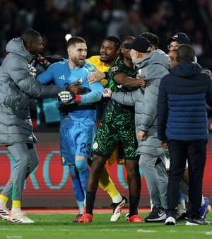 مناوشات أعقبت مباراة الجزائر ونيجيريا