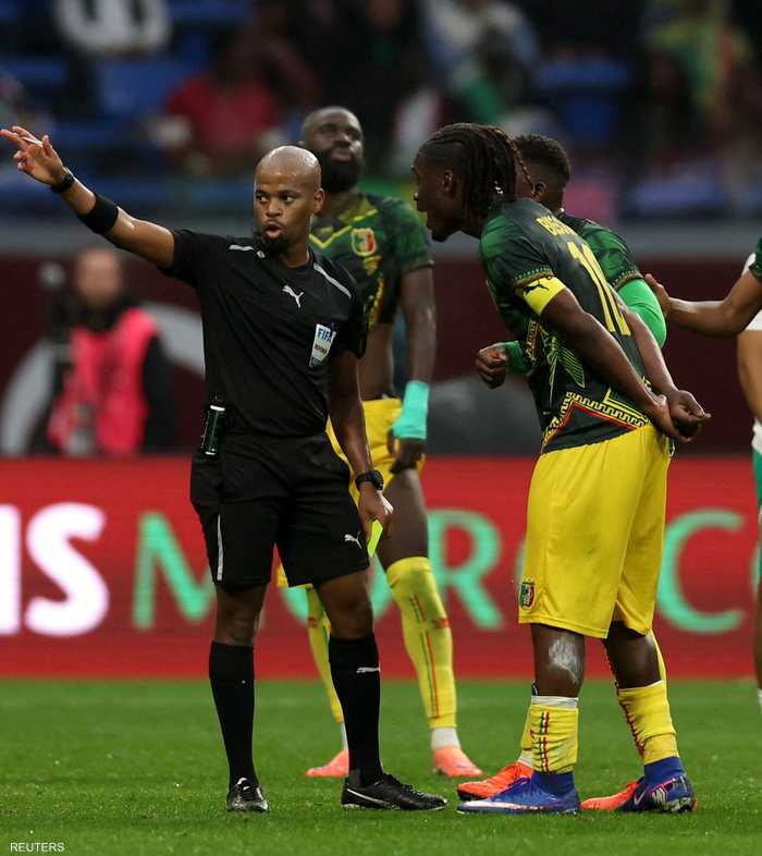 أقصي منتخب مالي من الدور ربع النهائي على يد السنغال