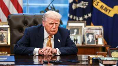 ترامب: حكومة إيران قد تسقط بسبب الاضطرابات