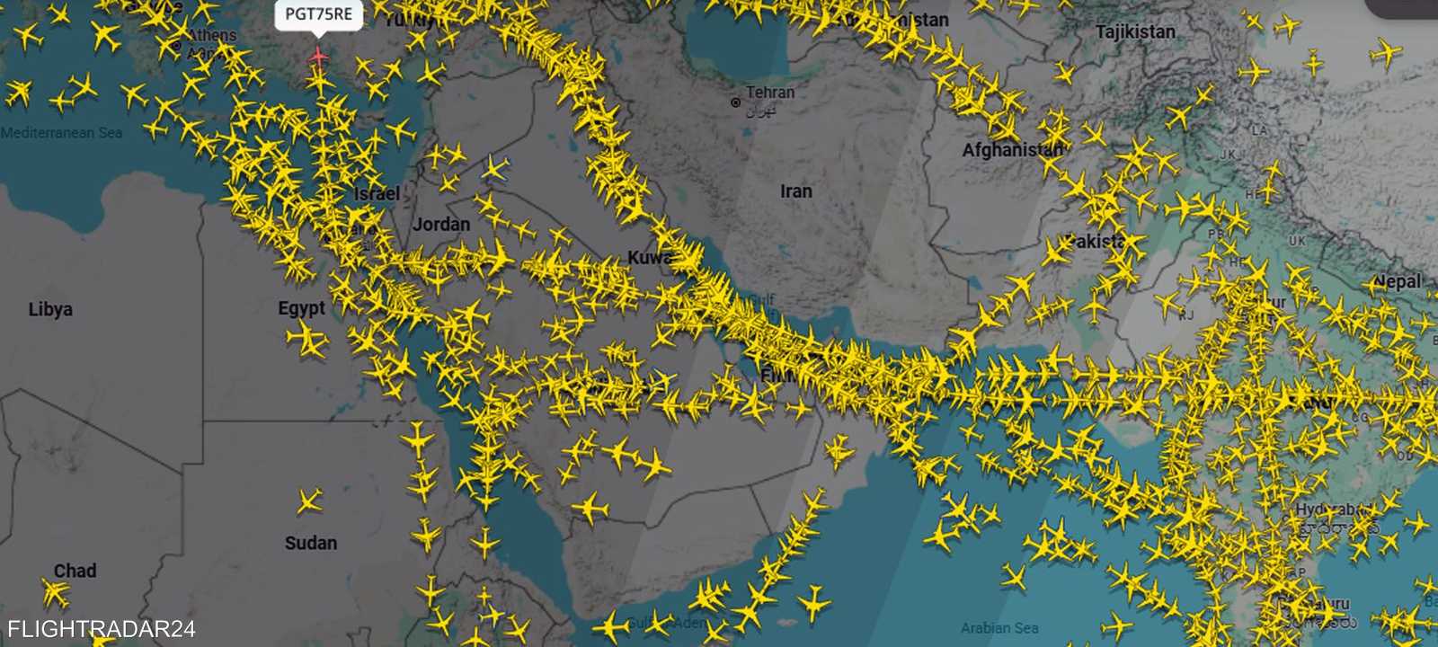 خلو المجال الجوي الإيراني من حركة الطيران