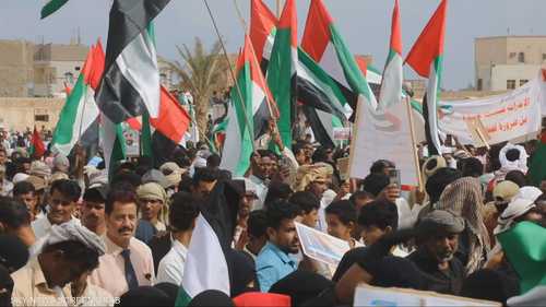 مسيرة شعبية في سقطرى تقديرا للدور الإنساني والتنموي للإمارات