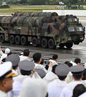 كوريا الجنوبية تبدأ بنشر صاروخ "الوحش"