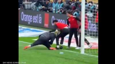 رئيس الحكام بالكاف يعلق على واقعة المنشفة في نهائي إفريقيا