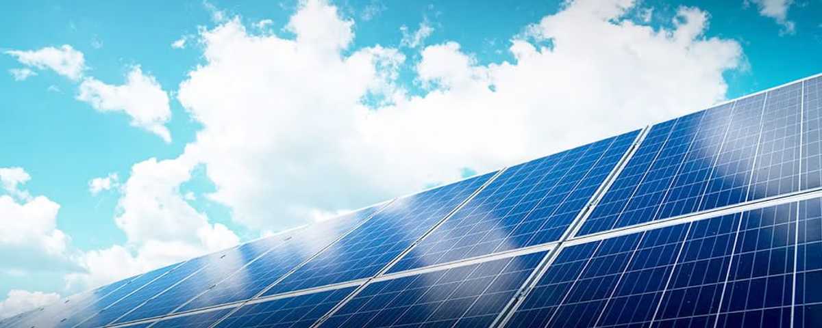 الطاقة النظيفة - مصدر الإماراتية