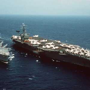 حاملة طائرات أميركية في البحر الكاريبي