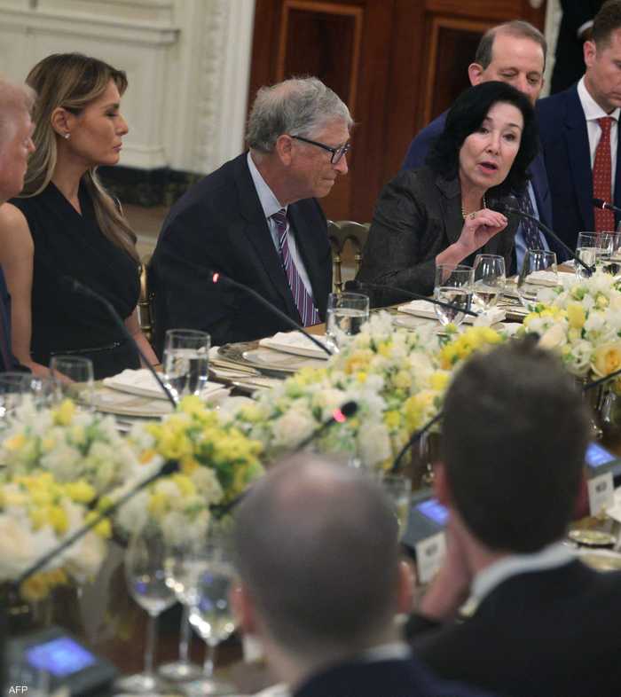 ترامب مع رؤساء شركات التكنولوجيا الكبرى