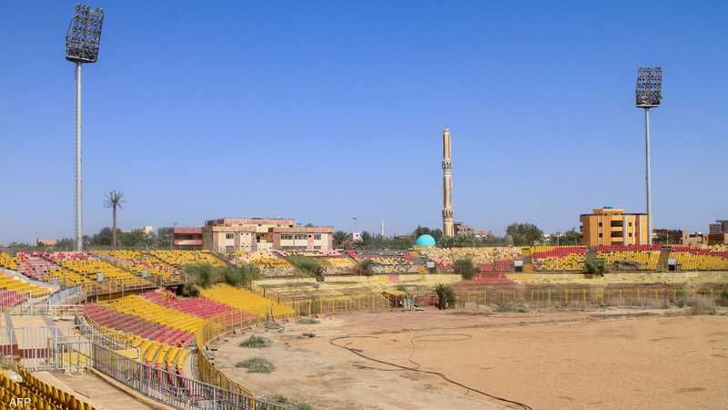 أرضية استاد المريخ تحولت إلى ساحة جرداء