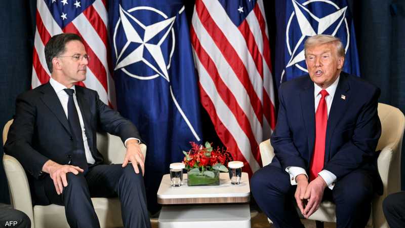 دونالد ترامب مع مارك روته