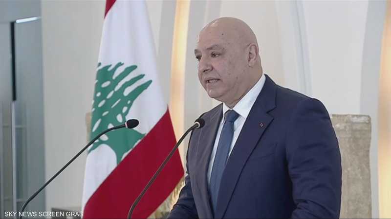 عون يتمسك بحصرية السلاح.. وحزب الله يرفض المساس بترسانته