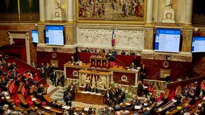 قرار فرنسا بشأن الإخوان يفتح النقاش بشأن "الكيانات الغامضة"