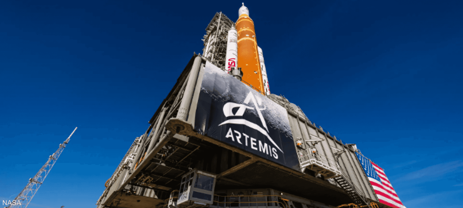 صاروخ ومركبة الفضاء أرتميس 2