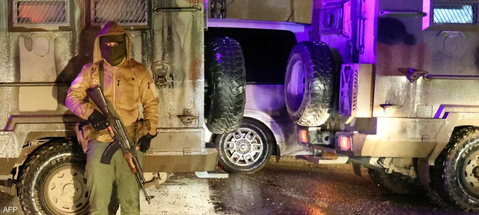 أرشيفية لعنصر في الجيش السوري