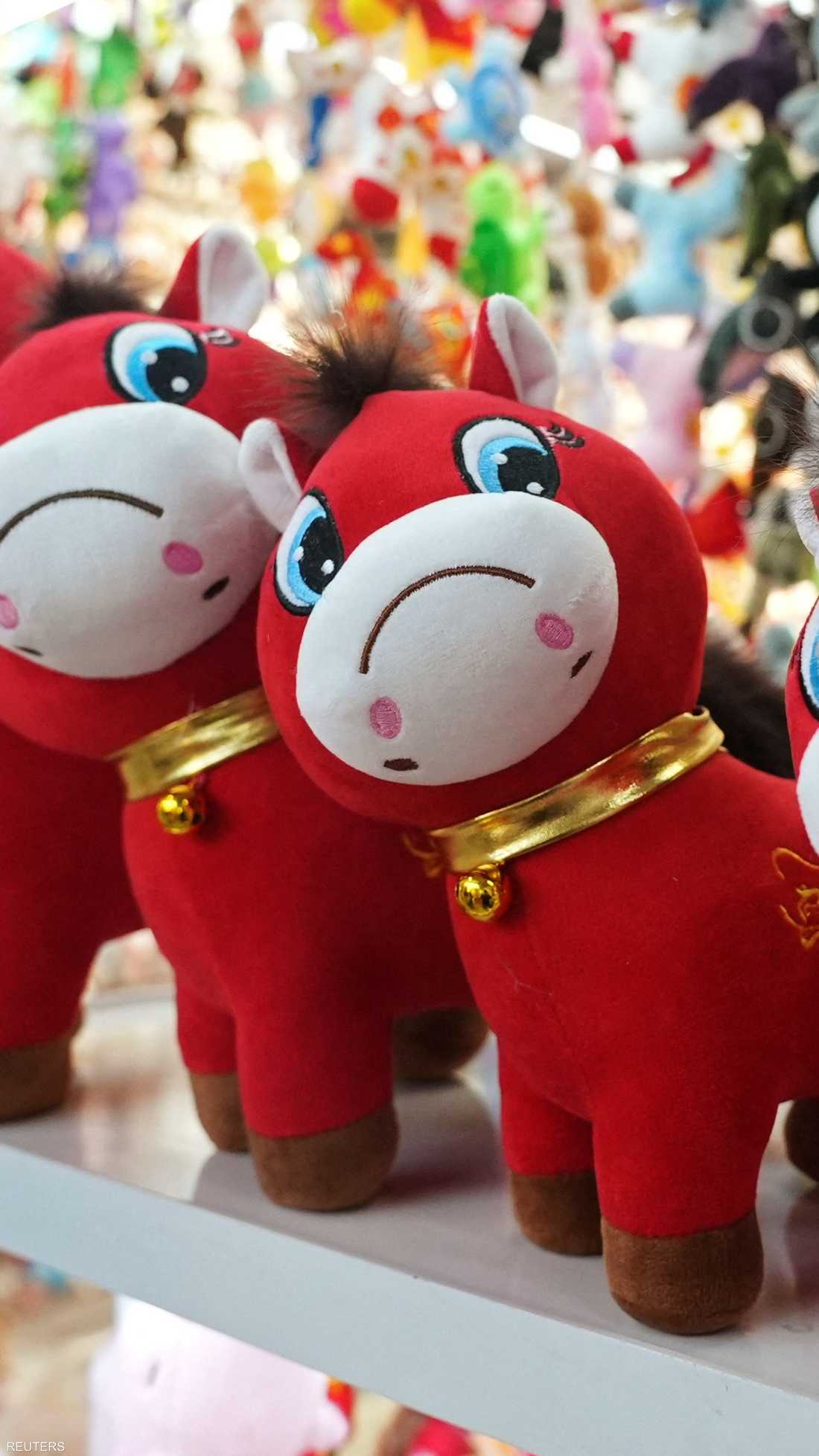 دمية الحصان الباكي تحصد الإعجاب في الصين