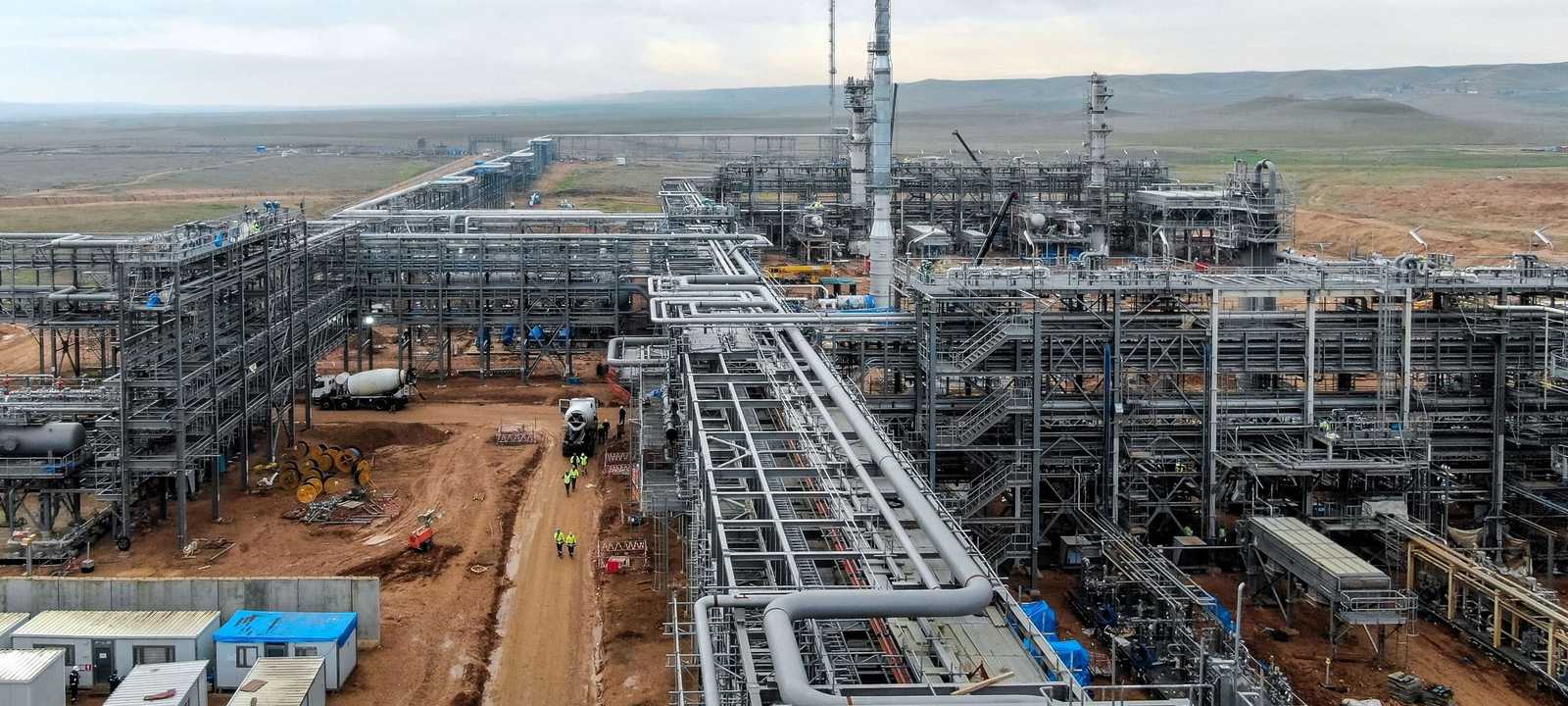 دانة غاز ونفط الهلال توقّعان اتفاقيات طويلة الأمد