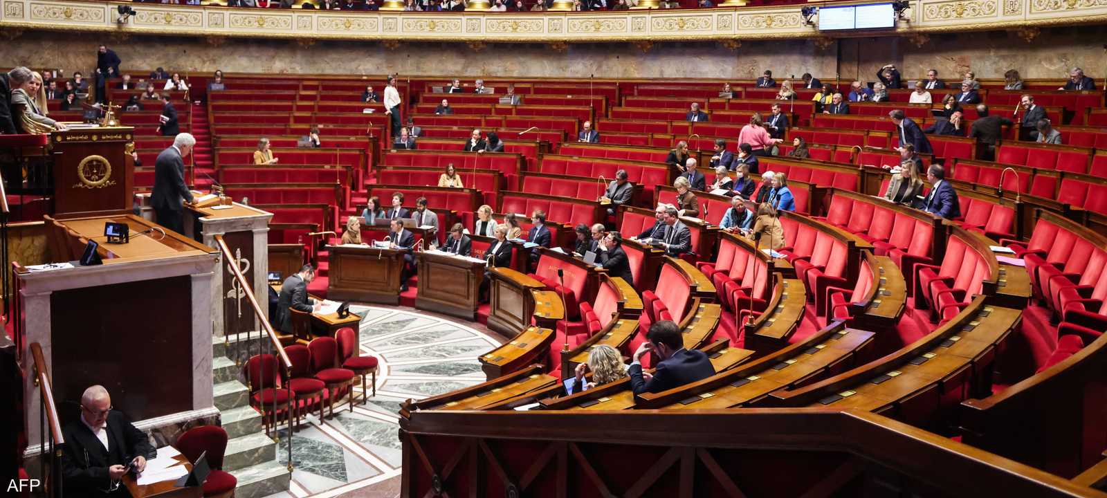 البرلمان الفرنسي أقر مشروع قانون لحظر التواصل على القاصرين