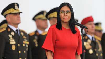 واشنطن تدعو رئيسة فنزويلا للتعاون.. وتلوّح بالقوة إذا تمنّعت