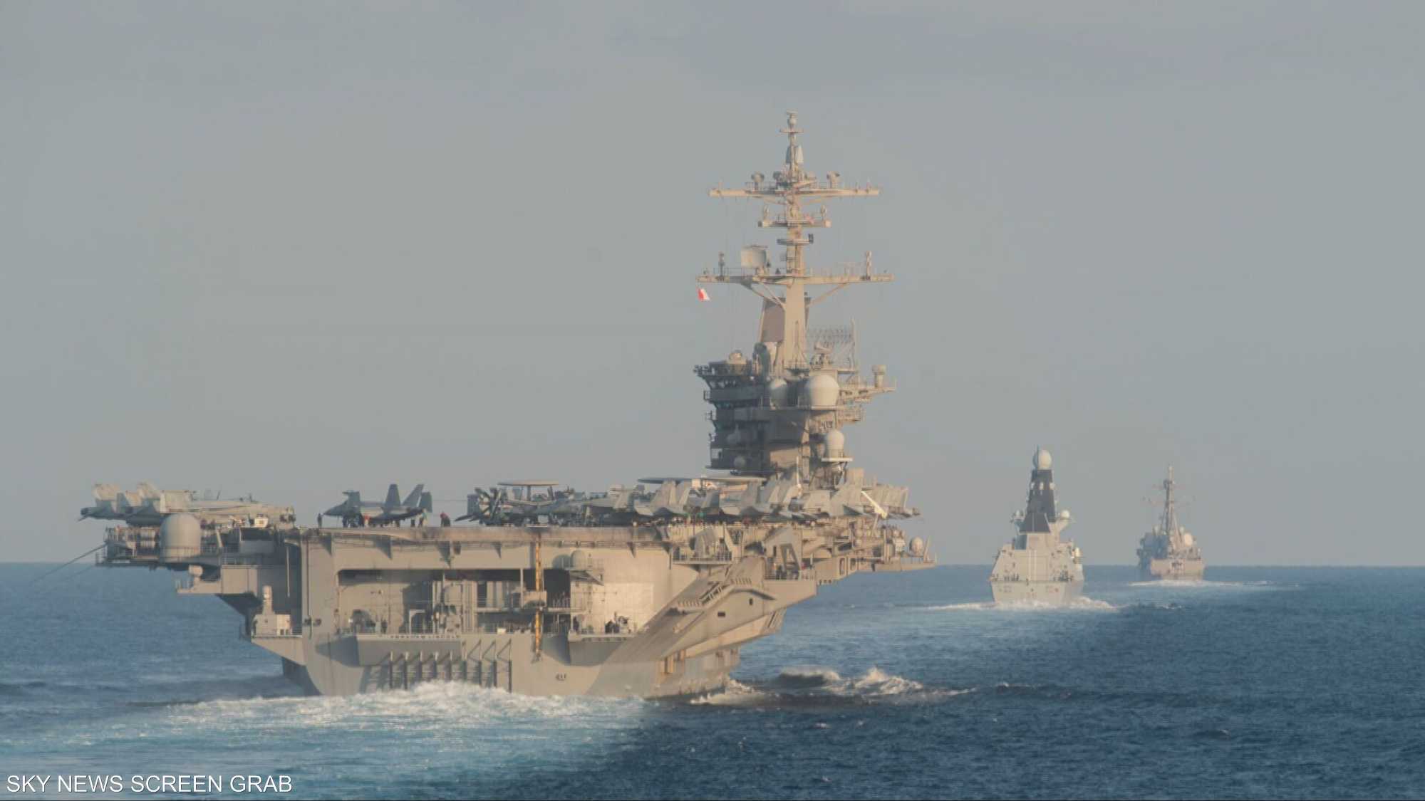 ترامب يحذر إيران من الأساطيل الضخمة في المنطقة