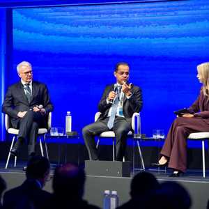 سوق أبوظبي للأوراق المالية يوقع خطاب نوايا مع بورصة إيطاليا