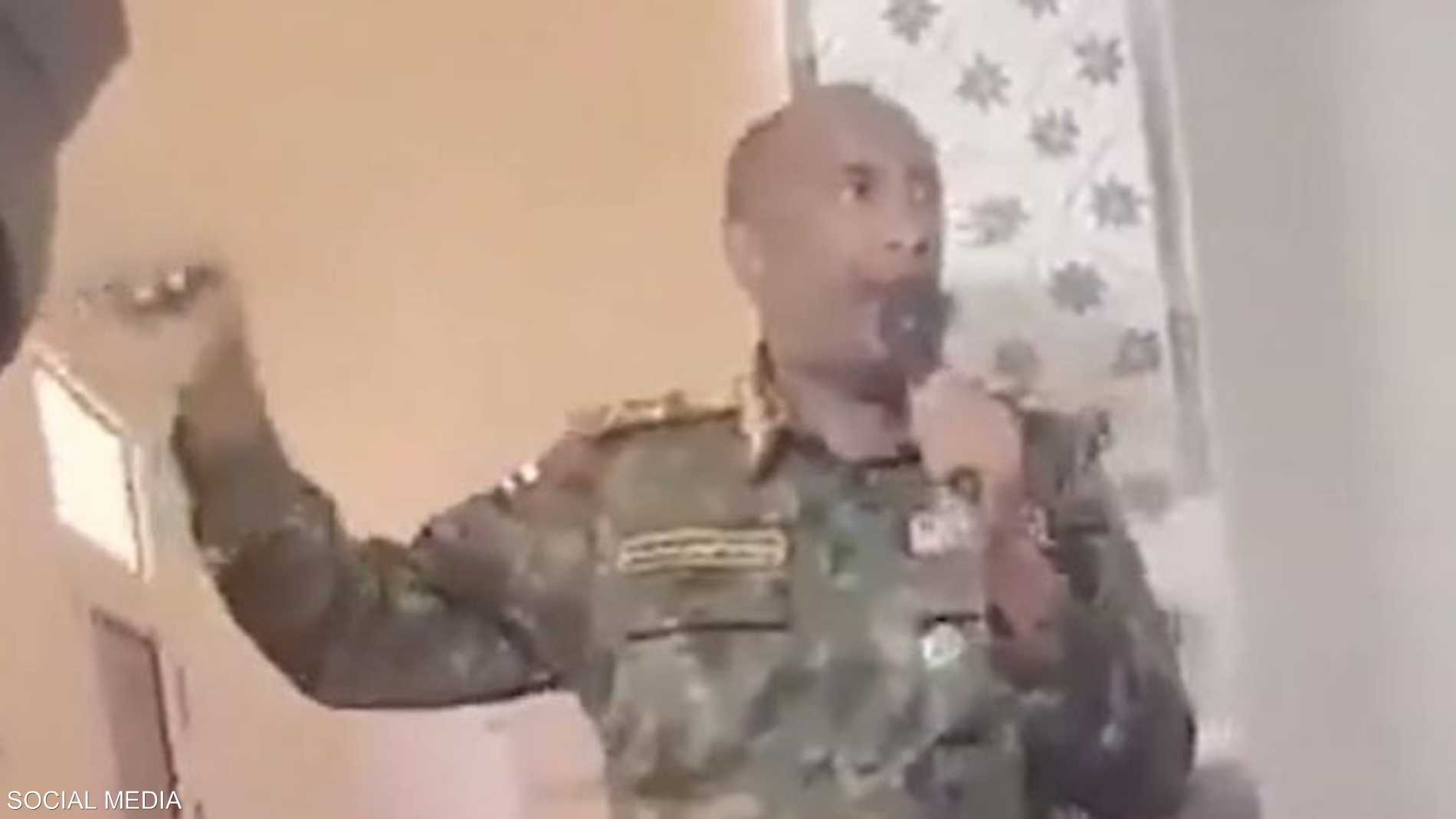 قيادي بـ"صمود" يرد على تهديد البرهان بمنعه من العودة للسودان 