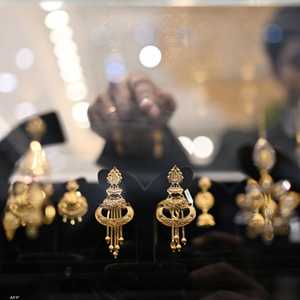 انخفضت أسعار الذهب بشكل ملحوظ