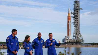 بدء العد التنازلي لأول رحلة مأهولة إلى القمر منذ 1972