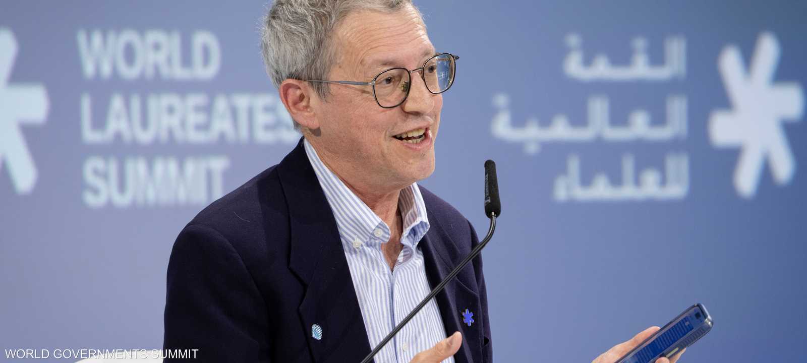 هابر تحدث أمام القمة العالمية للعلماء في دبي