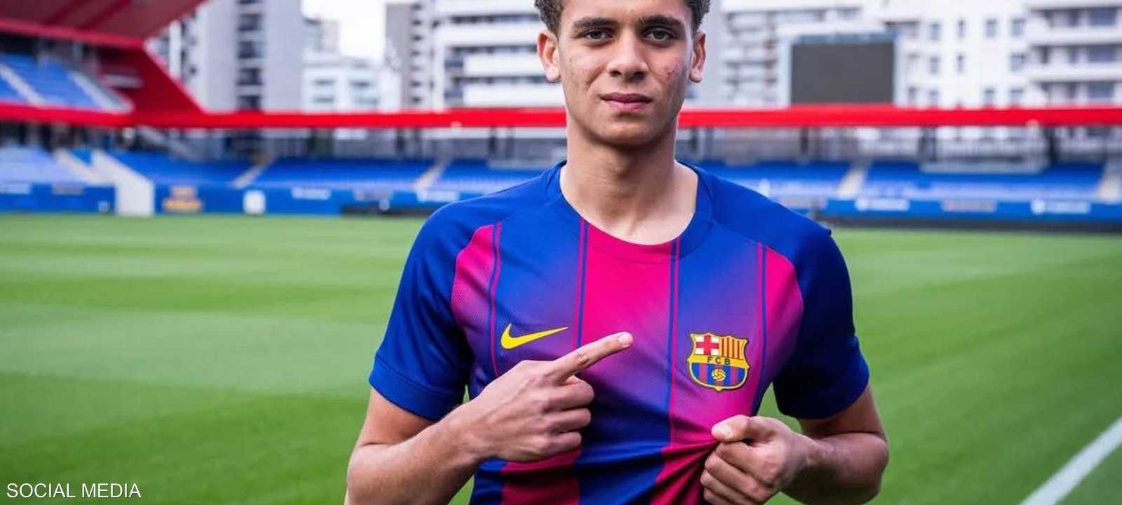 حمزة يصبح أول مصري يلعب لبرشلونة